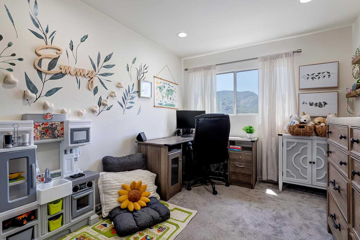 Guest Bedroom 
