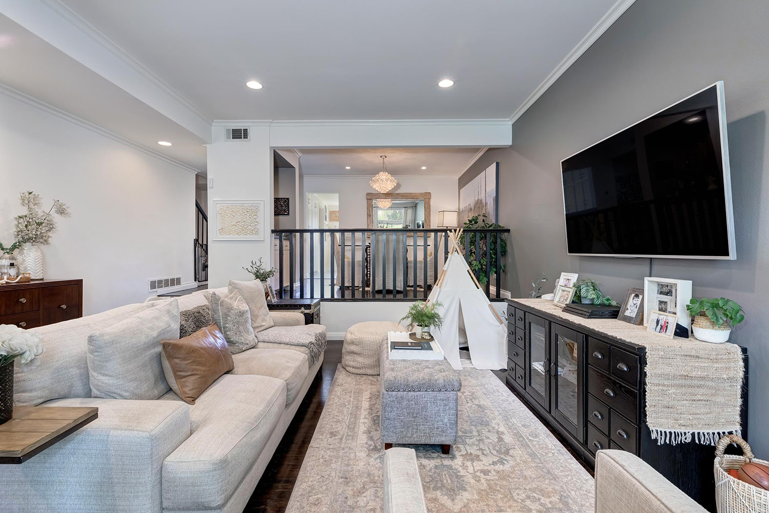 Living Dining Rooms