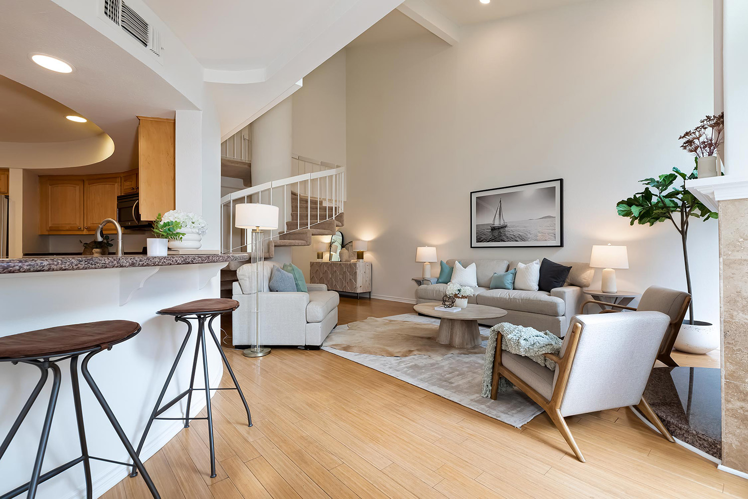 3 Bedrooms Bedrooms, ,2 BathroomsBathrooms,Condominium,Property Portfolio,1089