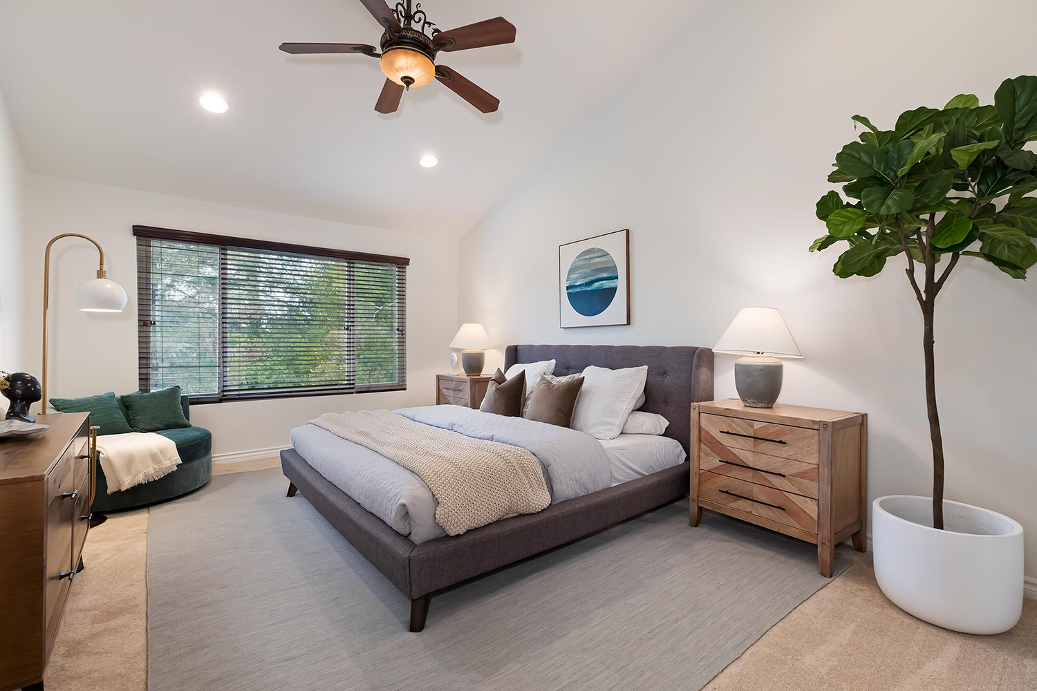 3 Bedrooms Bedrooms, ,2 BathroomsBathrooms,Condominium,Property Portfolio,1089