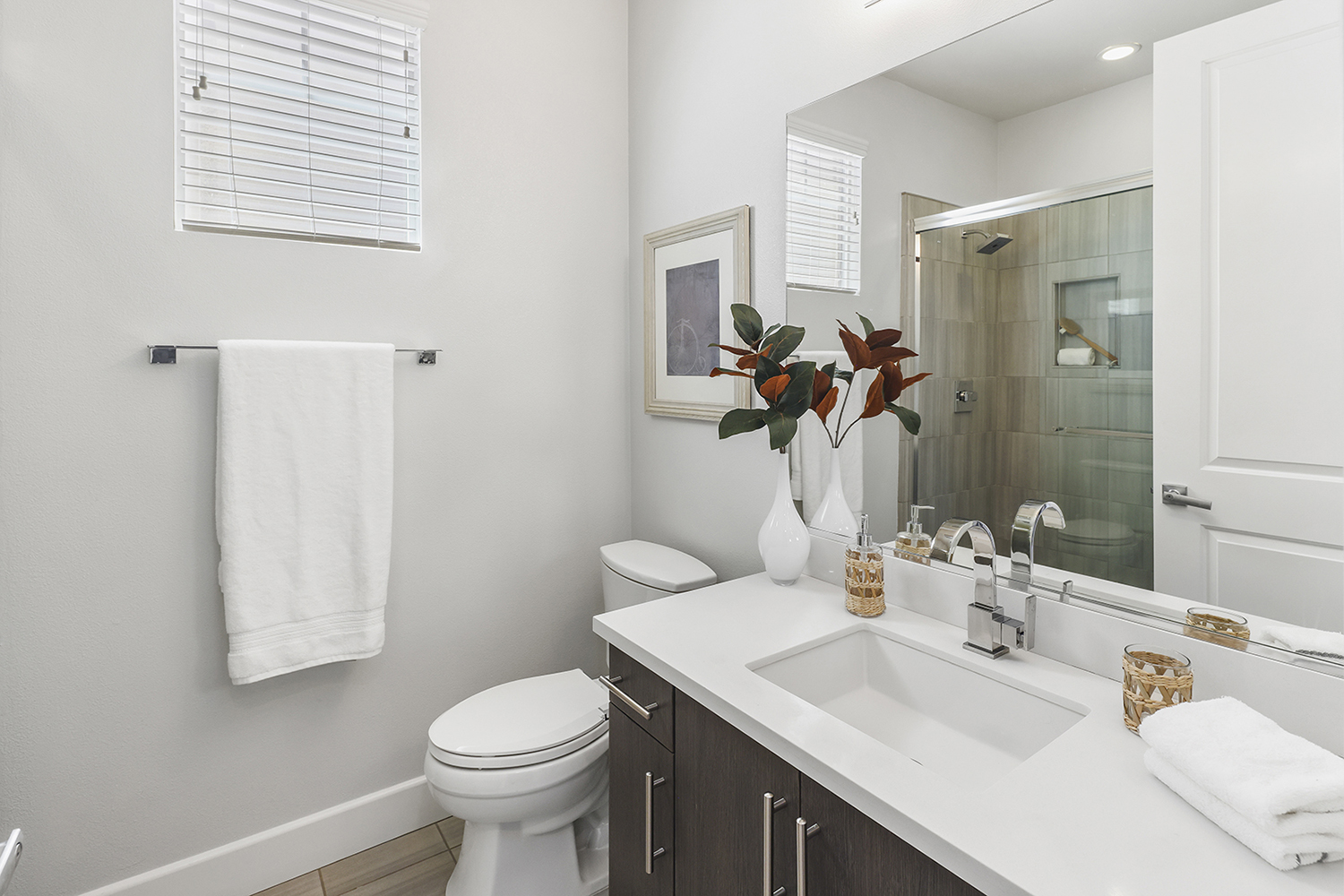 3 Bedrooms Bedrooms, ,3 BathroomsBathrooms,Single Family Home,Property Portfolio,1090