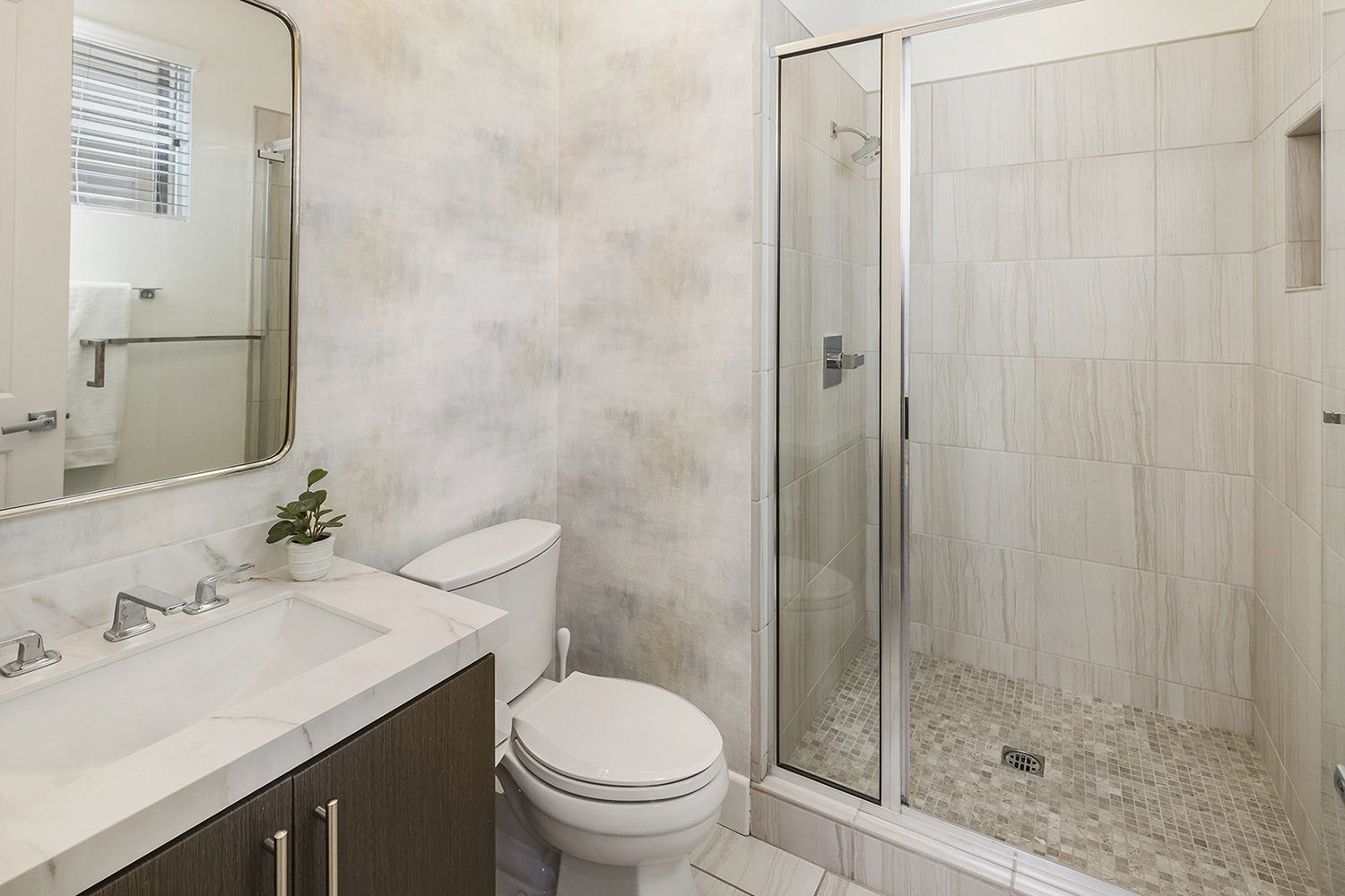 3 Bedrooms Bedrooms, ,3 BathroomsBathrooms,Single Family Home,Property Portfolio,1090