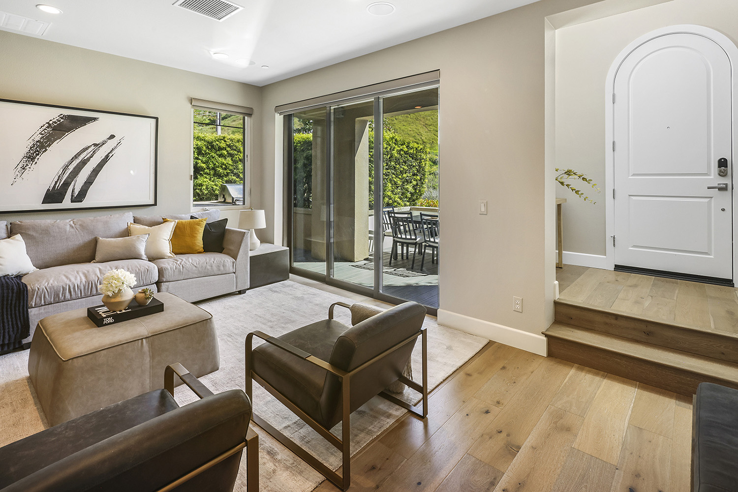 3 Bedrooms Bedrooms, ,3 BathroomsBathrooms,Single Family Home,Property Portfolio,1090