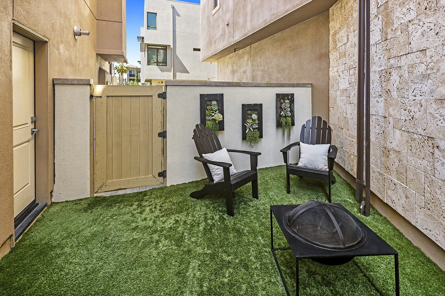 3 Bedrooms Bedrooms, ,3 BathroomsBathrooms,Single Family Home,Property Portfolio,1090