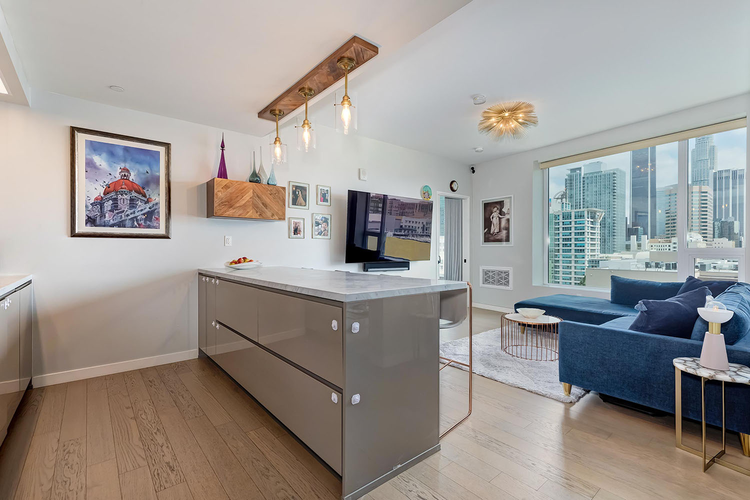 2 Bedrooms Bedrooms, ,2 BathroomsBathrooms,Condominium,Property Portfolio,1092