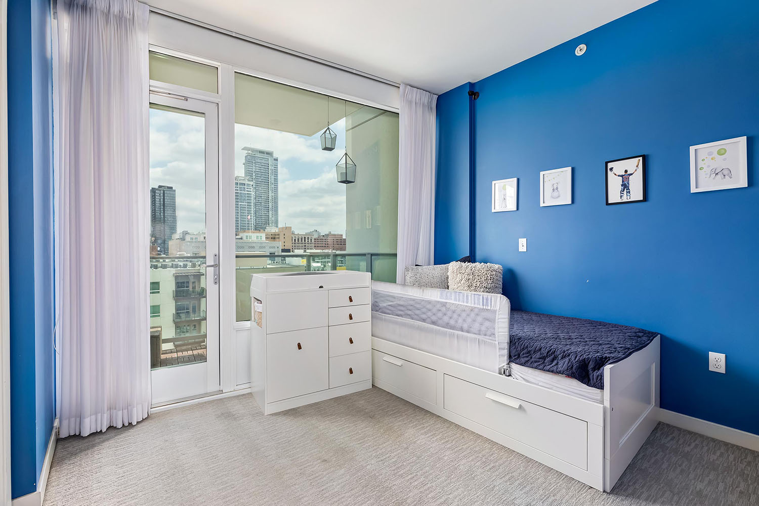 2 Bedrooms Bedrooms, ,2 BathroomsBathrooms,Condominium,Property Portfolio,1092