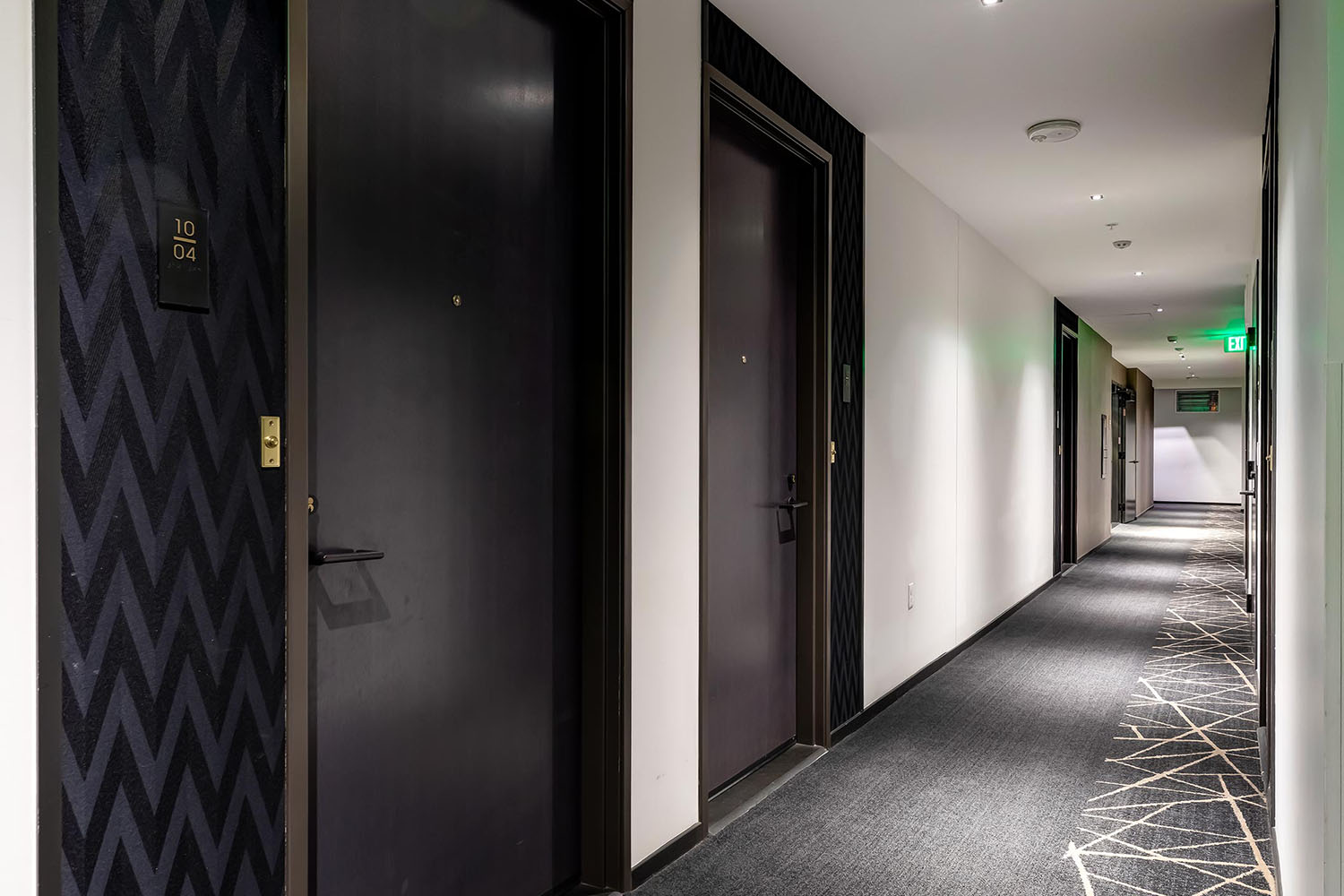2 Bedrooms Bedrooms, ,2 BathroomsBathrooms,Condominium,Property Portfolio,1092