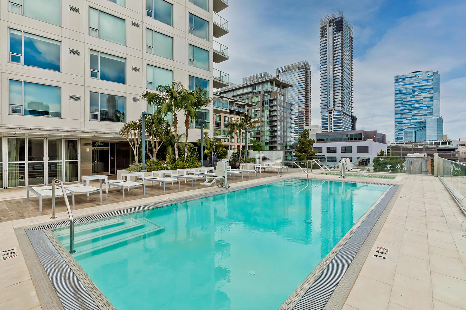 2 Bedrooms Bedrooms, ,2 BathroomsBathrooms,Condominium,Property Portfolio,1092