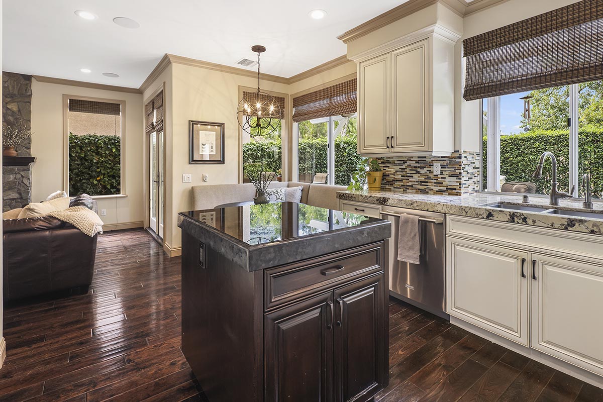 5 Bedrooms Bedrooms, ,3 BathroomsBathrooms,Single Family Home,Property Portfolio,1102