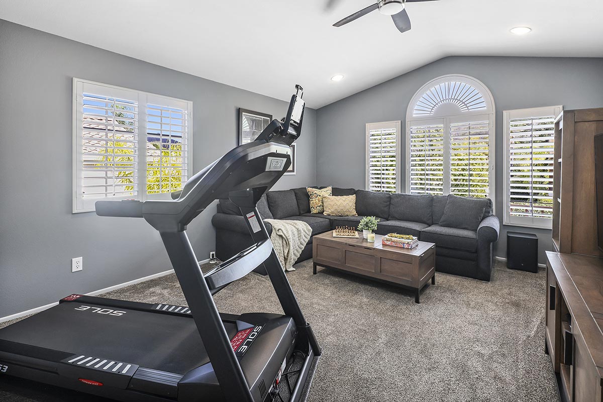5 Bedrooms Bedrooms, ,3 BathroomsBathrooms,Single Family Home,Property Portfolio,1102