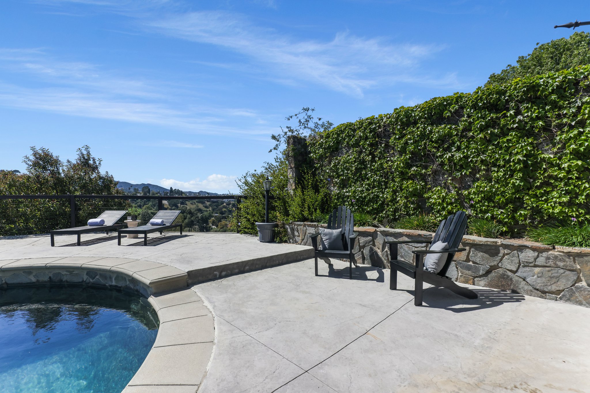 4 Bedrooms Bedrooms, ,3 BathroomsBathrooms,Single Family Home,Property Portfolio,1103