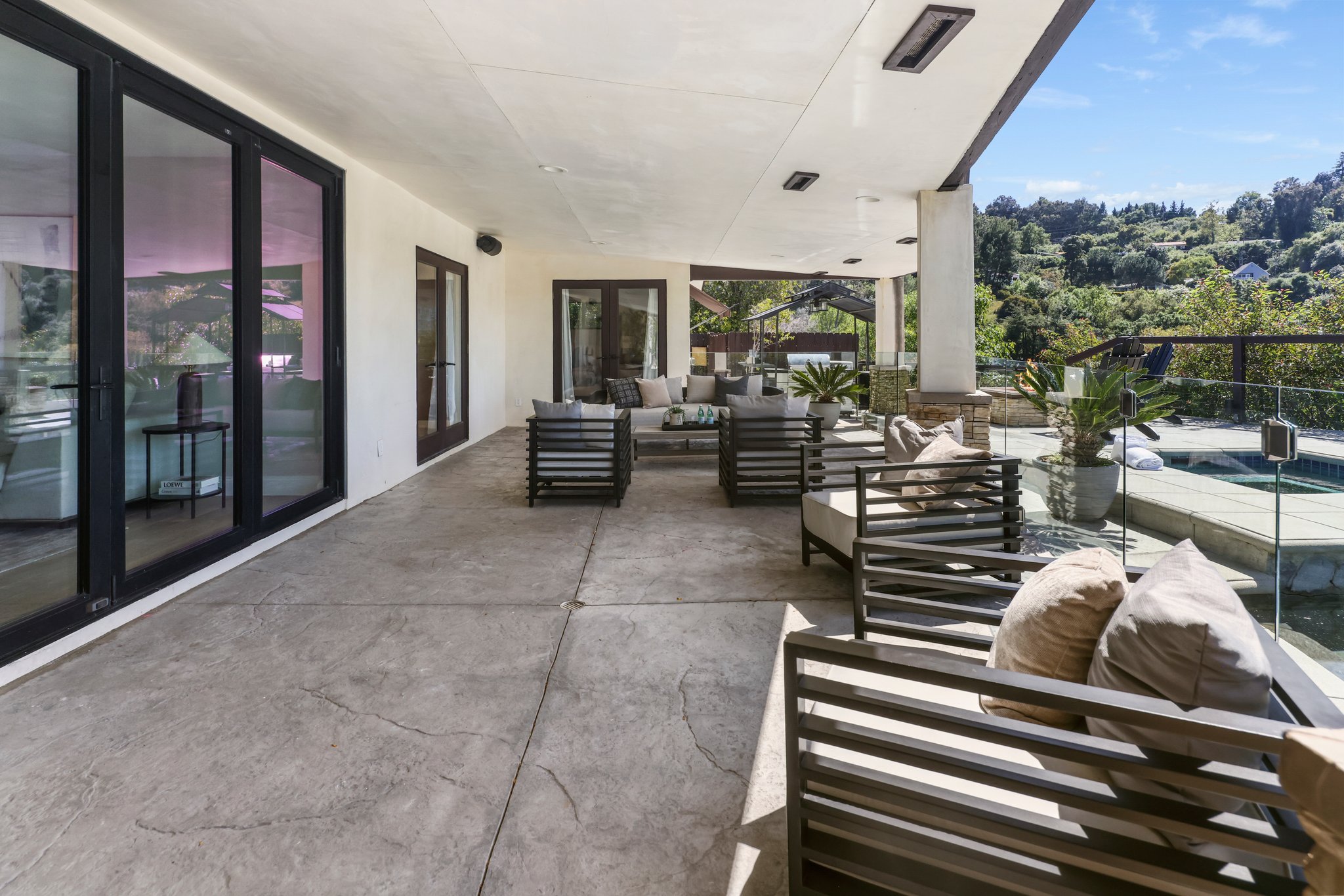 4 Bedrooms Bedrooms, ,3 BathroomsBathrooms,Single Family Home,Property Portfolio,1103