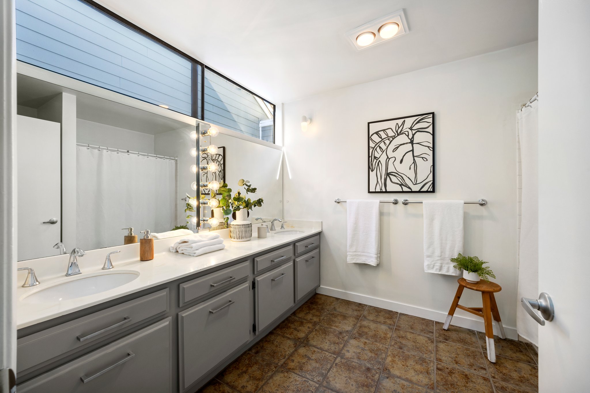 2 Bedrooms Bedrooms, ,2 BathroomsBathrooms,Single Family Home,Property Portfolio,1111