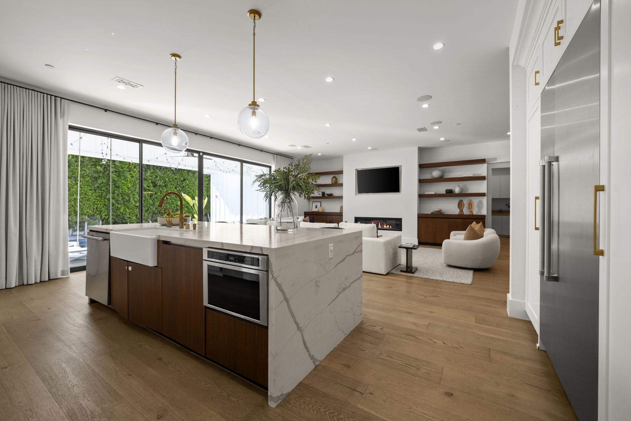 5 Bedrooms Bedrooms, ,5 BathroomsBathrooms,Single Family Home,Property Portfolio,1112