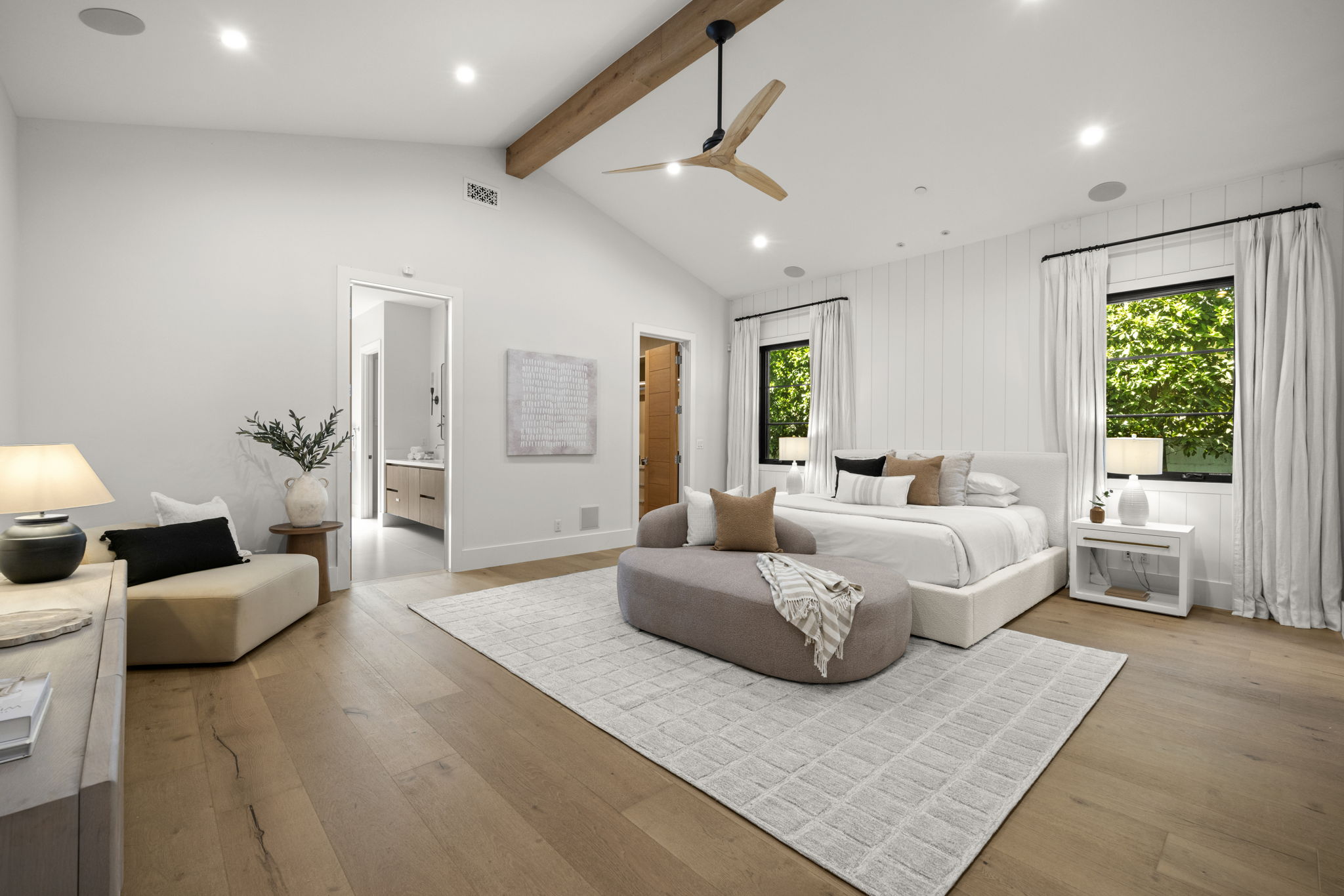 5 Bedrooms Bedrooms, ,5 BathroomsBathrooms,Single Family Home,Property Portfolio,1112