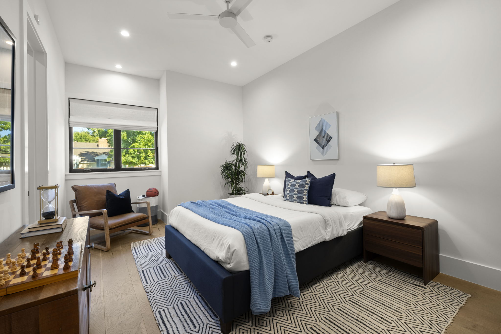 5 Bedrooms Bedrooms, ,5 BathroomsBathrooms,Single Family Home,Property Portfolio,1112