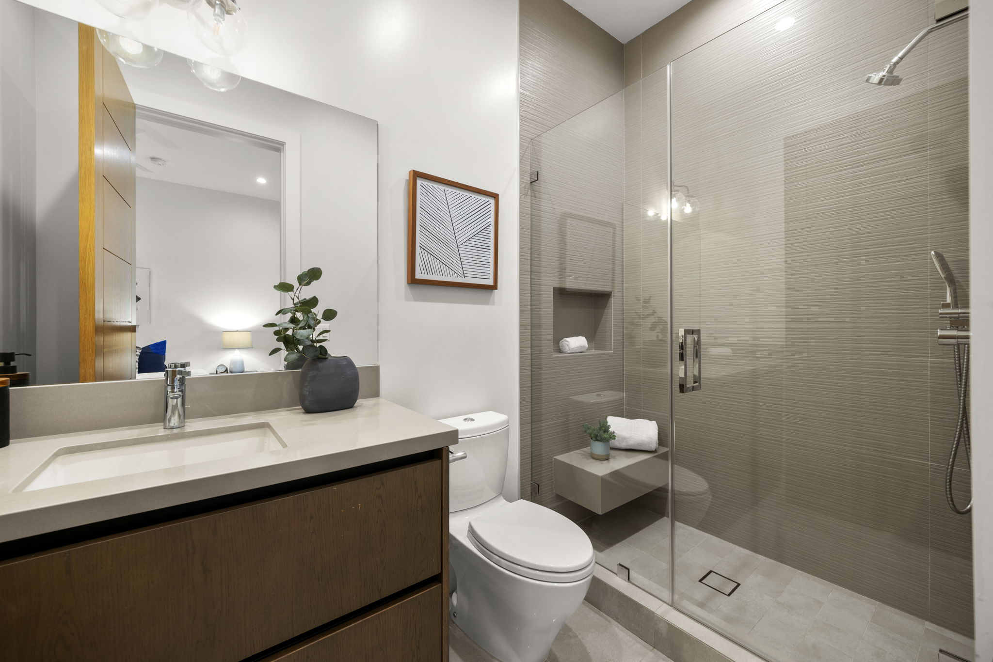 5 Bedrooms Bedrooms, ,5 BathroomsBathrooms,Single Family Home,Property Portfolio,1112