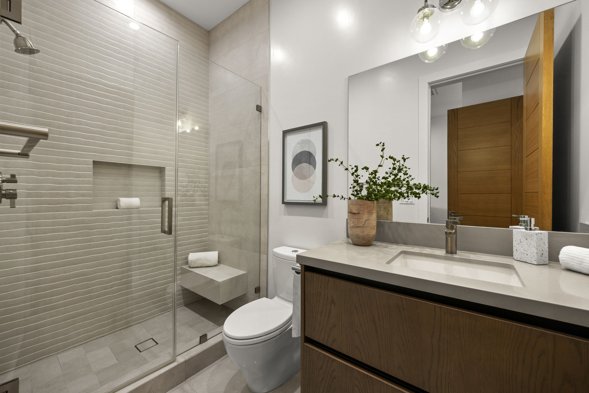 5 Bedrooms Bedrooms, ,5 BathroomsBathrooms,Single Family Home,Property Portfolio,1112