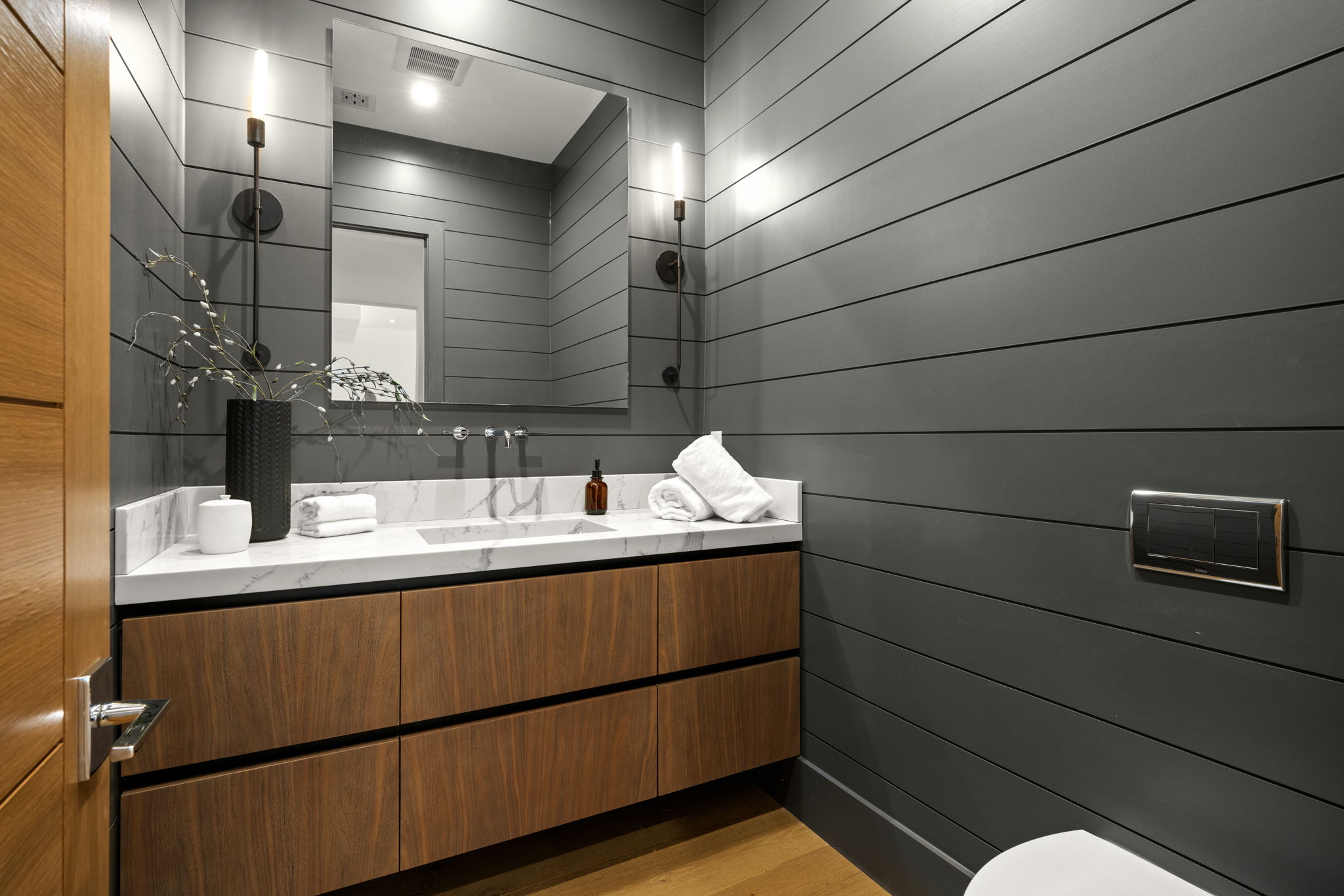 5 Bedrooms Bedrooms, ,5 BathroomsBathrooms,Single Family Home,Property Portfolio,1112
