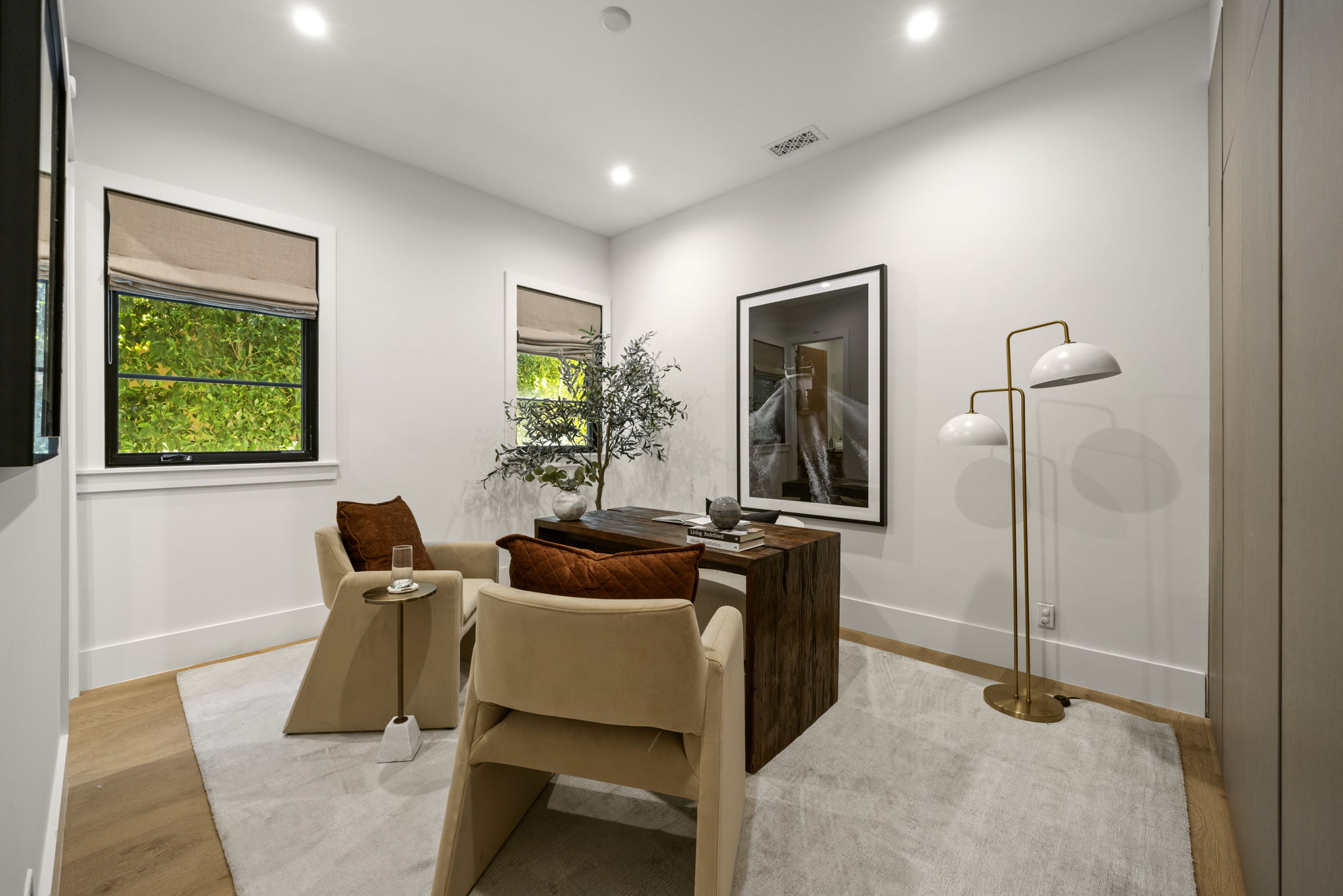 5 Bedrooms Bedrooms, ,5 BathroomsBathrooms,Single Family Home,Property Portfolio,1112
