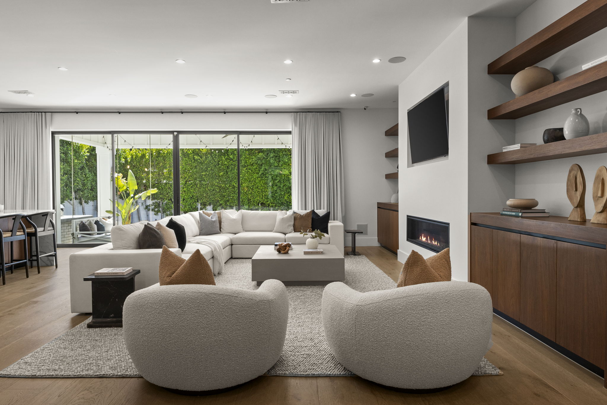 5 Bedrooms Bedrooms, ,5 BathroomsBathrooms,Single Family Home,Property Portfolio,1112