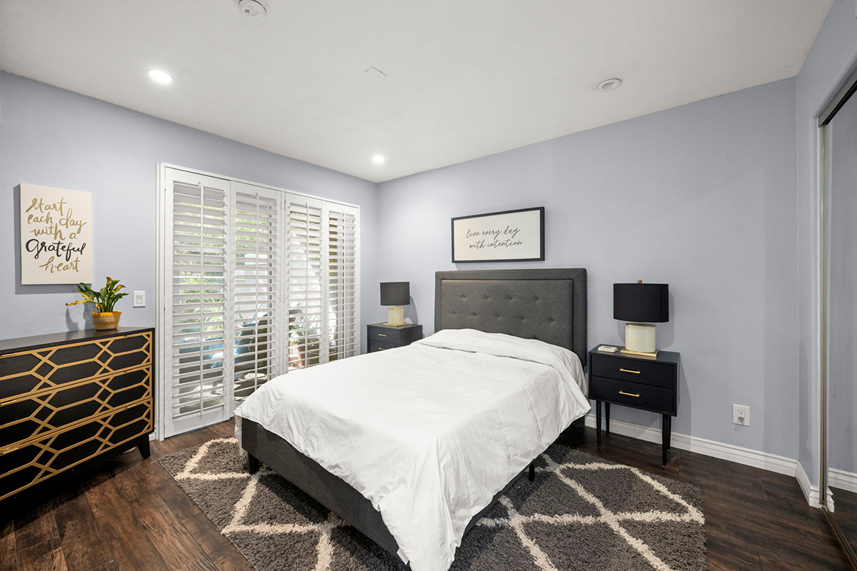 3 Bedrooms Bedrooms, ,2 BathroomsBathrooms,Condominium,Property Portfolio,1113