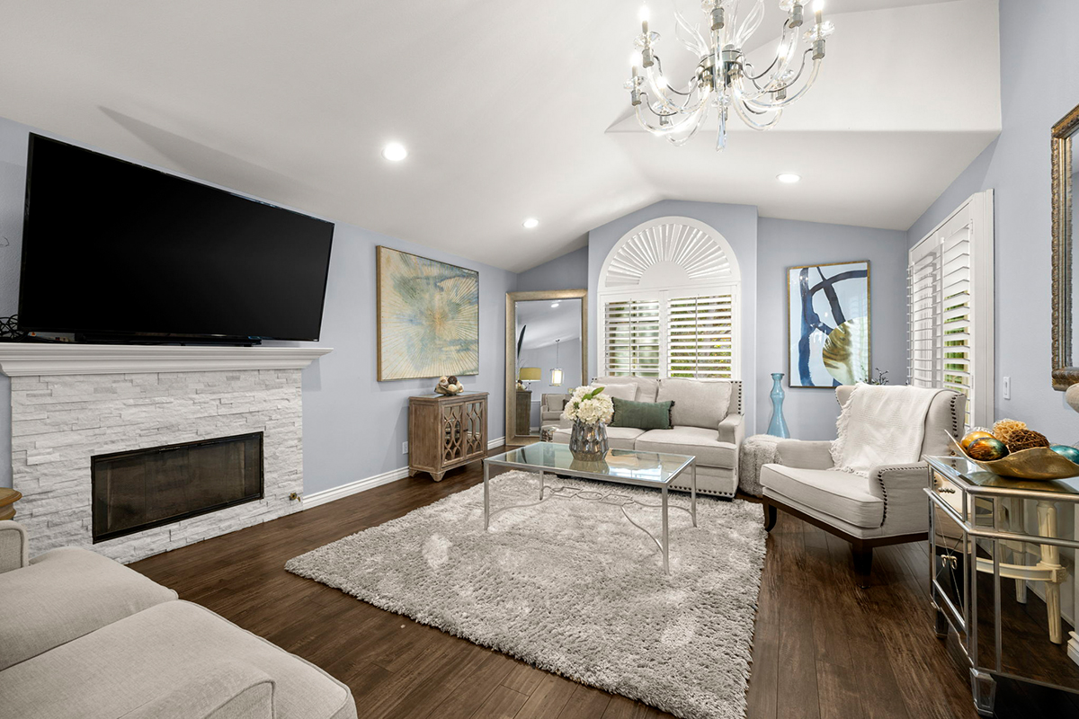 3 Bedrooms Bedrooms, ,2 BathroomsBathrooms,Condominium,Property Portfolio,1113