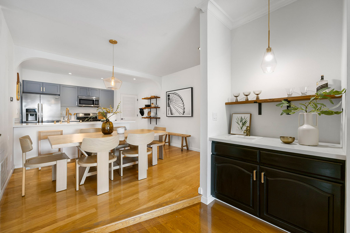 2 Bedrooms Bedrooms, ,2 BathroomsBathrooms,Condominium,Property Portfolio,1114