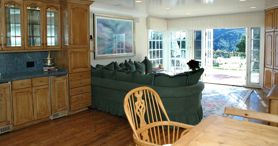Breakfast Area / Family Room