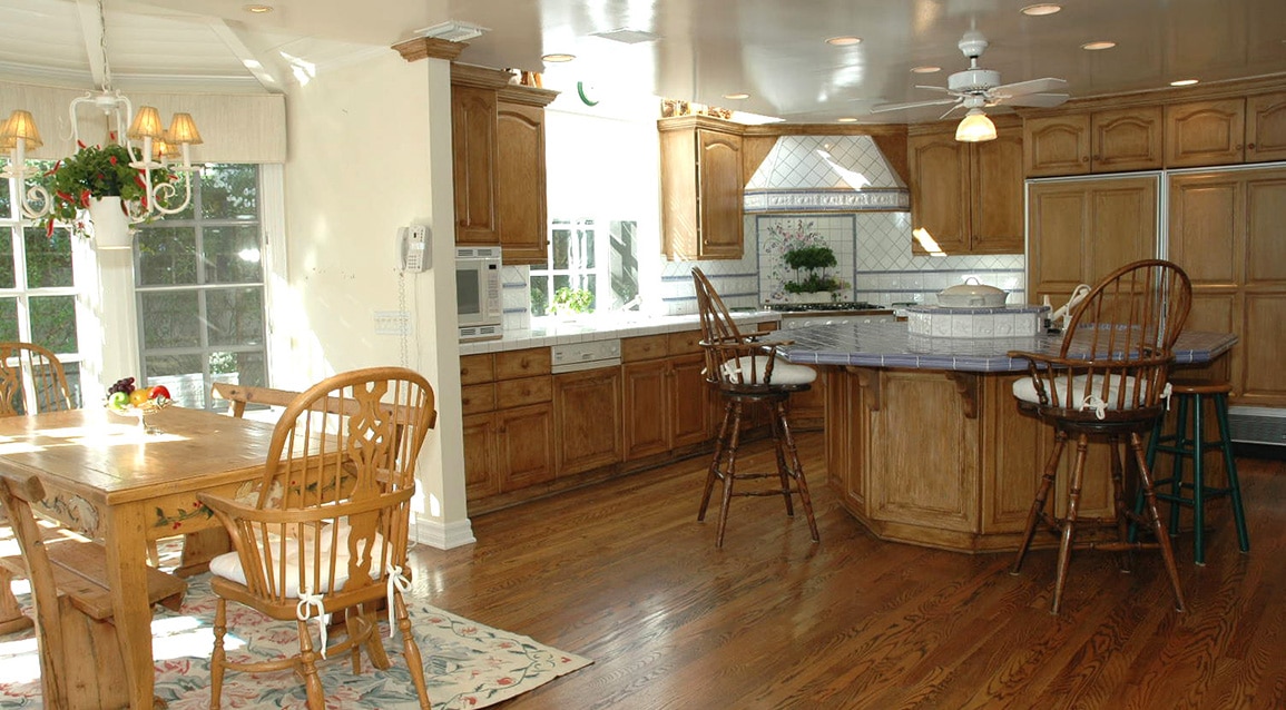 Kitchen / Breakfast Area