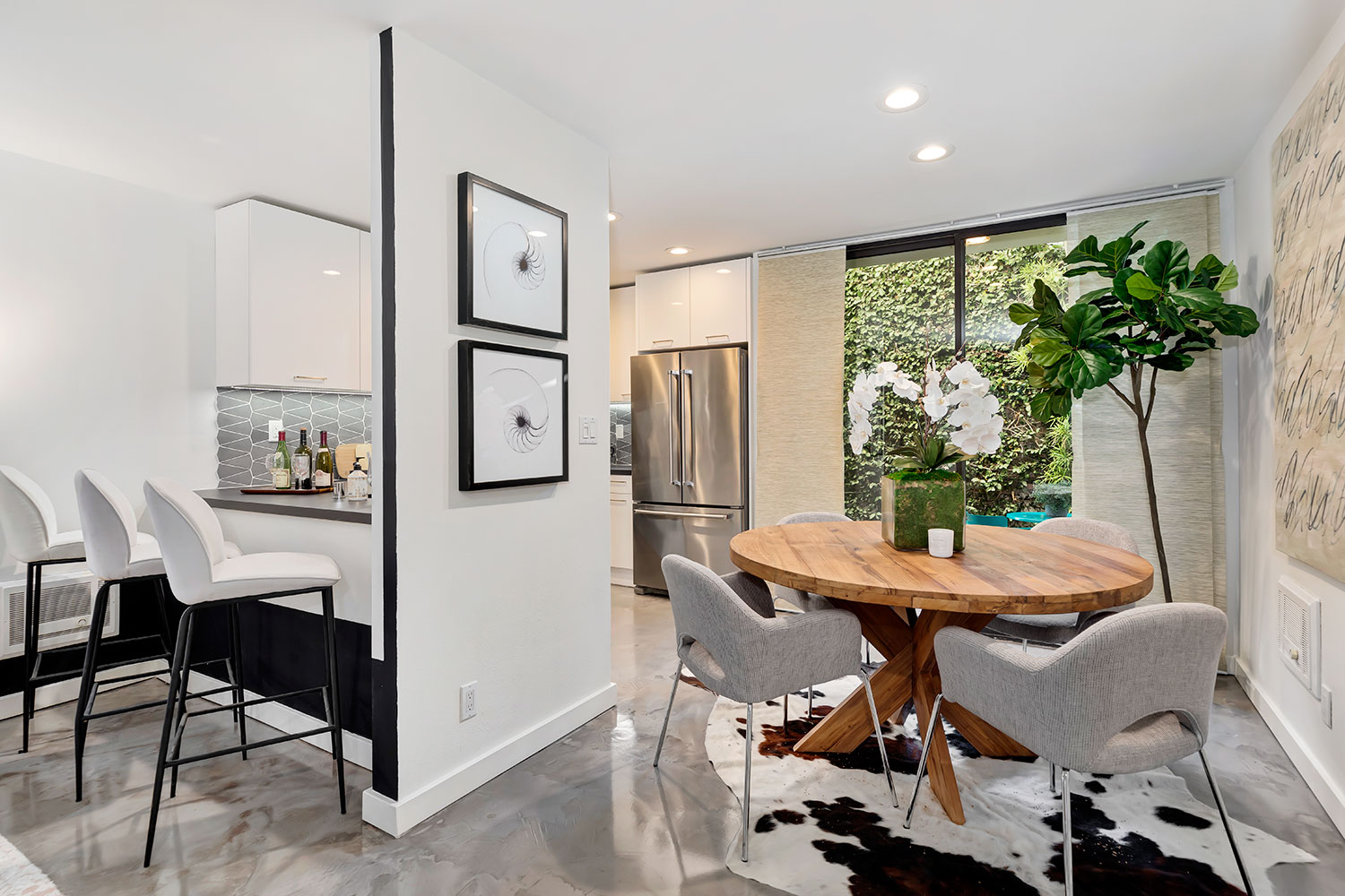 1017 Pearl Street,SANTA MONICA,California,90405,2 Bedrooms Bedrooms,2 BathroomsBathrooms,Condominium,Pearl Street,1061