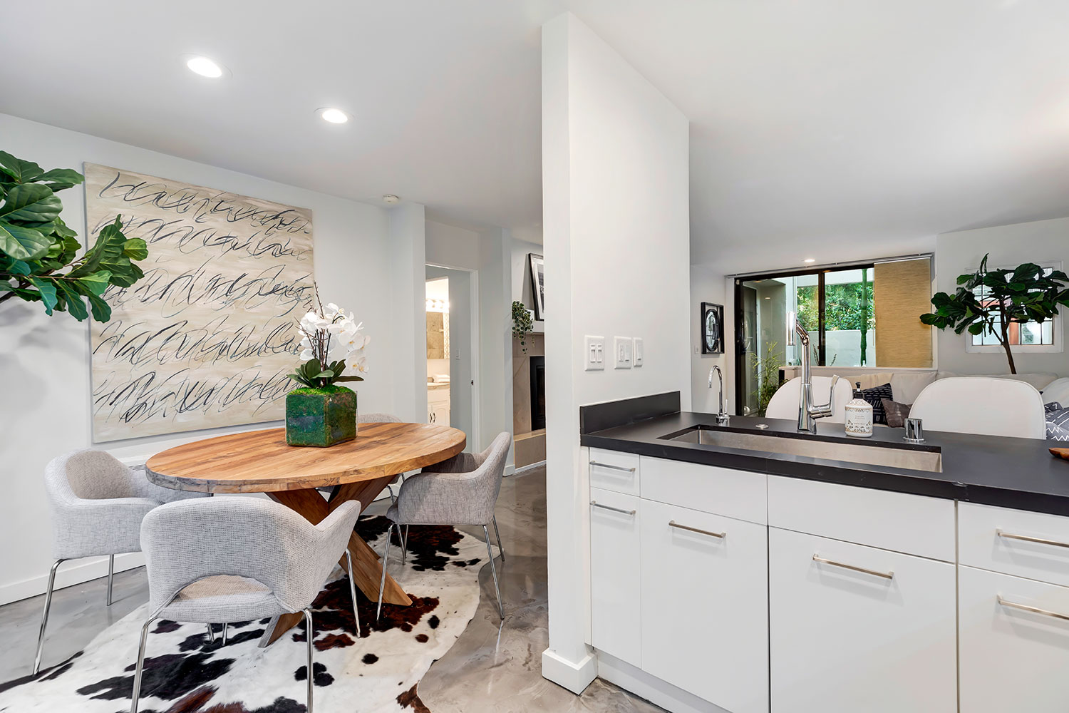 1017 Pearl Street,SANTA MONICA,California,90405,2 Bedrooms Bedrooms,2 BathroomsBathrooms,Condominium,Pearl Street,1061