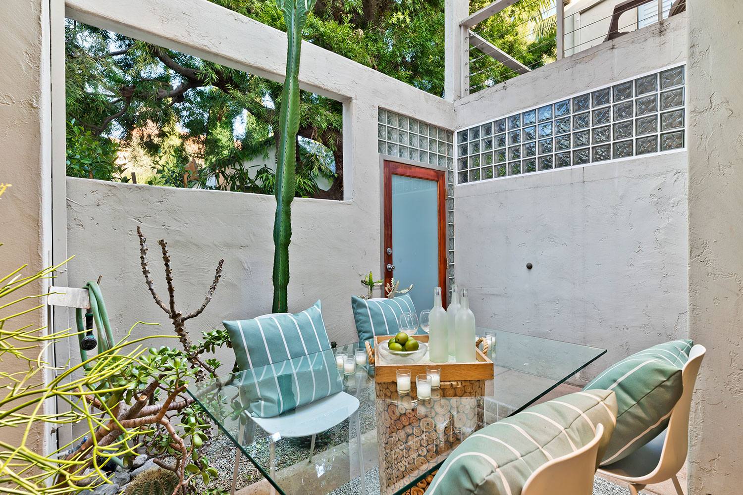 1017 Pearl Street,SANTA MONICA,California,90405,2 Bedrooms Bedrooms,2 BathroomsBathrooms,Condominium,Pearl Street,1061