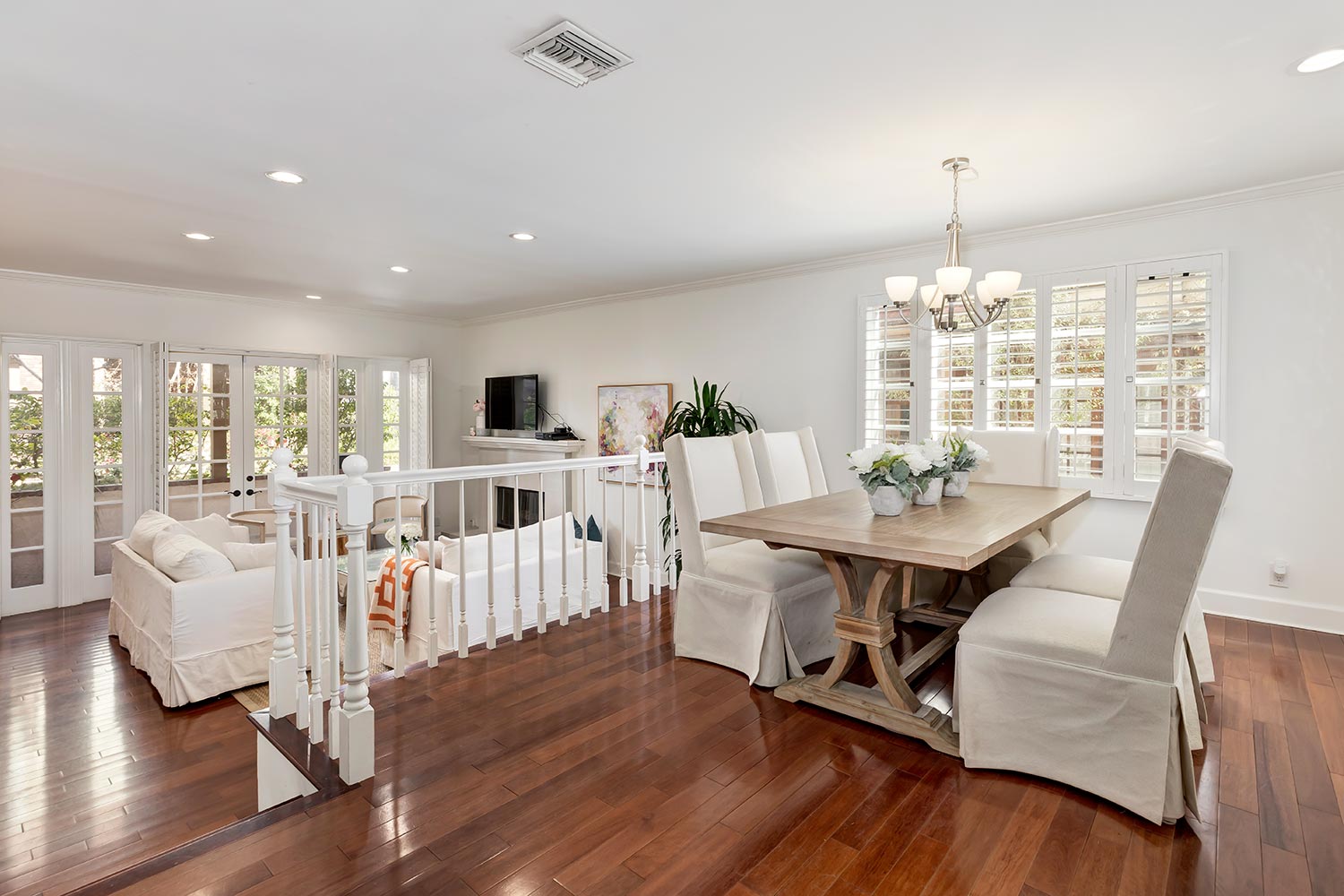 128 Georgina Avenue,Santa Monica,90402,2 Bedrooms Bedrooms,2 BathroomsBathrooms,Condominium,Georgina Avenue,1062
