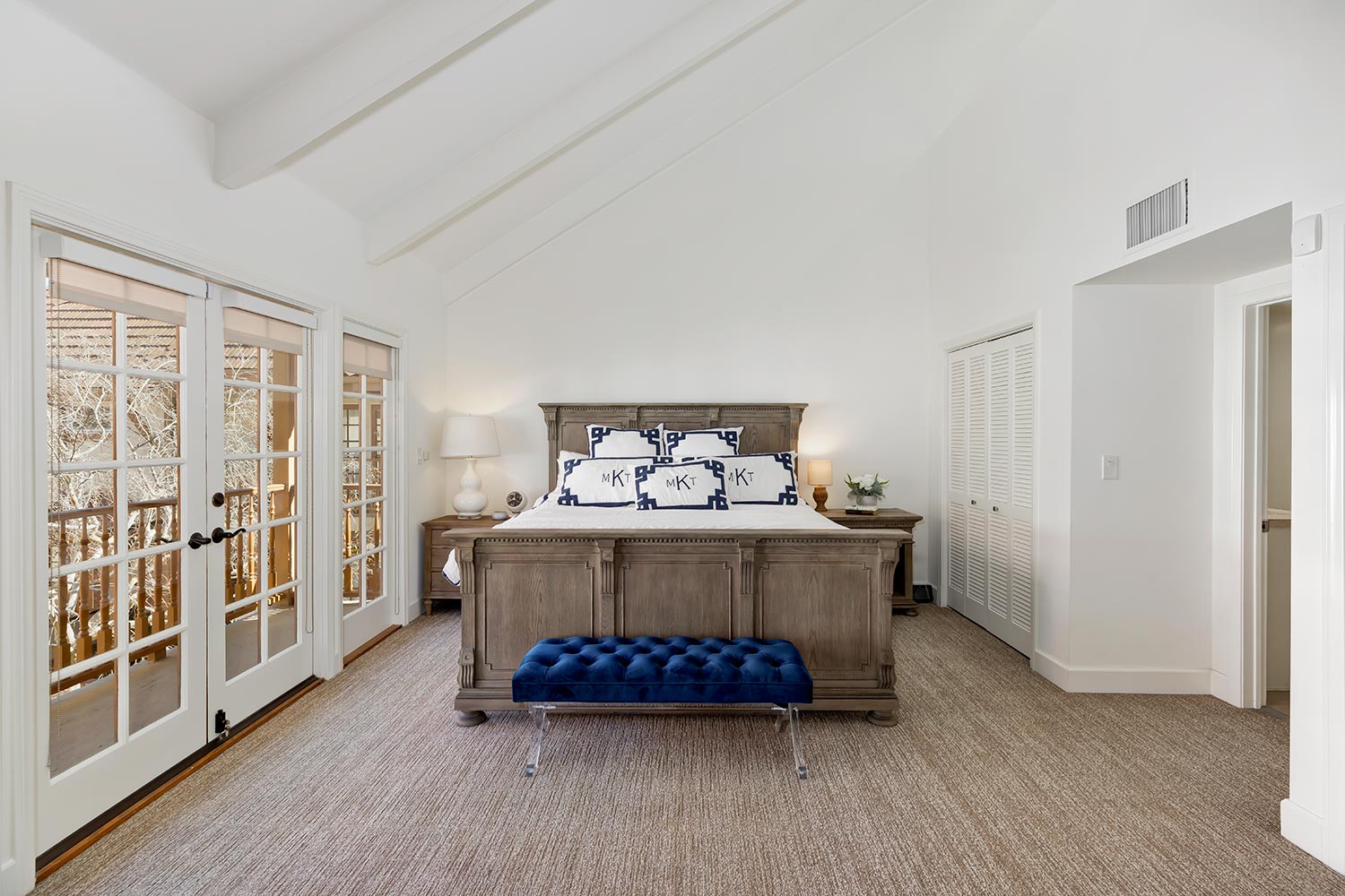 128 Georgina Avenue,Santa Monica,90402,2 Bedrooms Bedrooms,2 BathroomsBathrooms,Condominium,Georgina Avenue,1062
