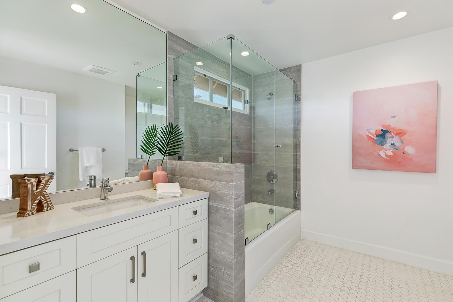 128 Georgina Avenue,Santa Monica,90402,2 Bedrooms Bedrooms,2 BathroomsBathrooms,Condominium,Georgina Avenue,1062