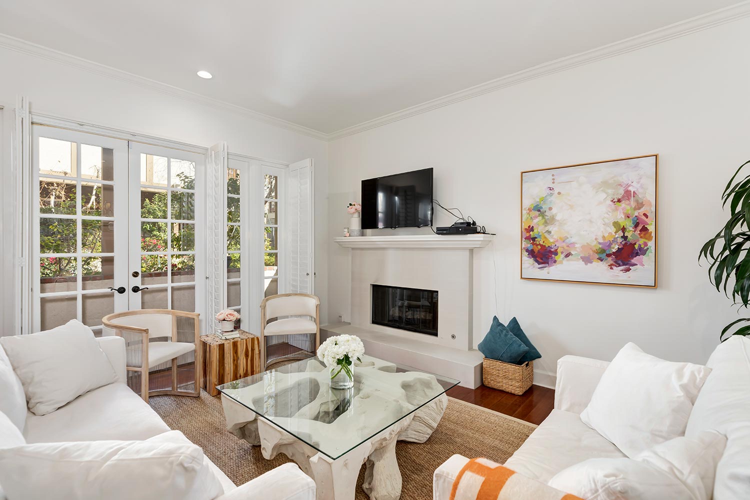 128 Georgina Avenue,Santa Monica,90402,2 Bedrooms Bedrooms,2 BathroomsBathrooms,Condominium,Georgina Avenue,1062