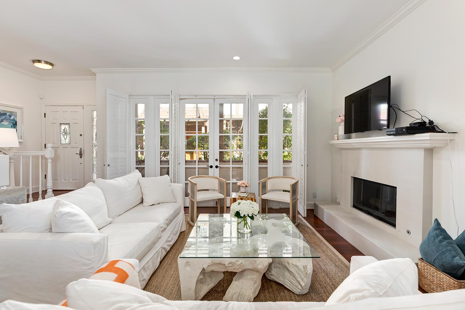 128 Georgina Avenue,Santa Monica,90402,2 Bedrooms Bedrooms,2 BathroomsBathrooms,Condominium,Georgina Avenue,1062