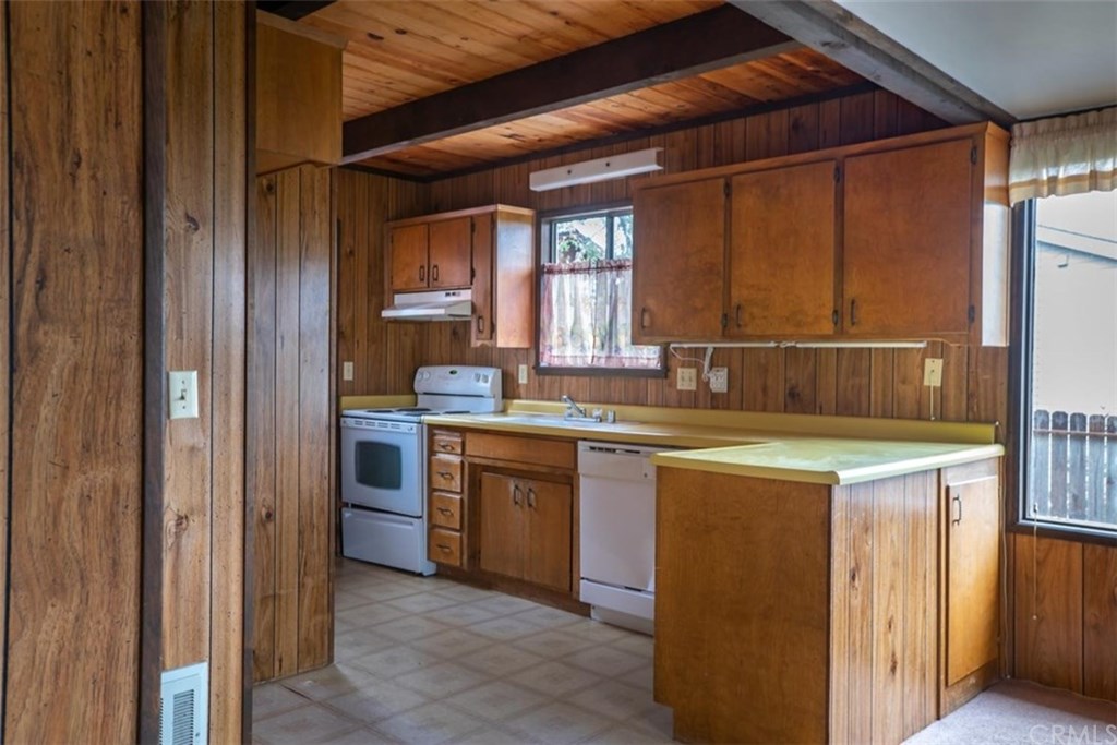 1735 Melrose Avenue,Cambria,93428,3 Bedrooms Bedrooms,2 BathroomsBathrooms,Single Family Home,Melrose Avenue,1063