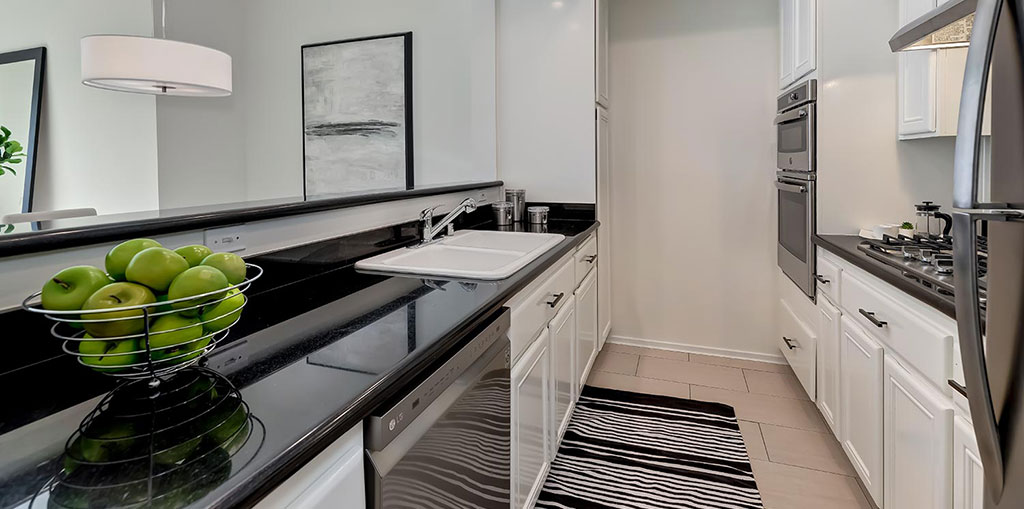1820 beverly glen, 2 Bedrooms Bedrooms, ,2 BathroomsBathrooms,Condominium,Property Portfolio,beverly glen,1069